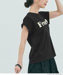 Tシャツ レディース カットソー ロゴTシャツ 半袖 プリント 英字 ロールアップスリーブ  ミディアム丈 メール便可 24aw